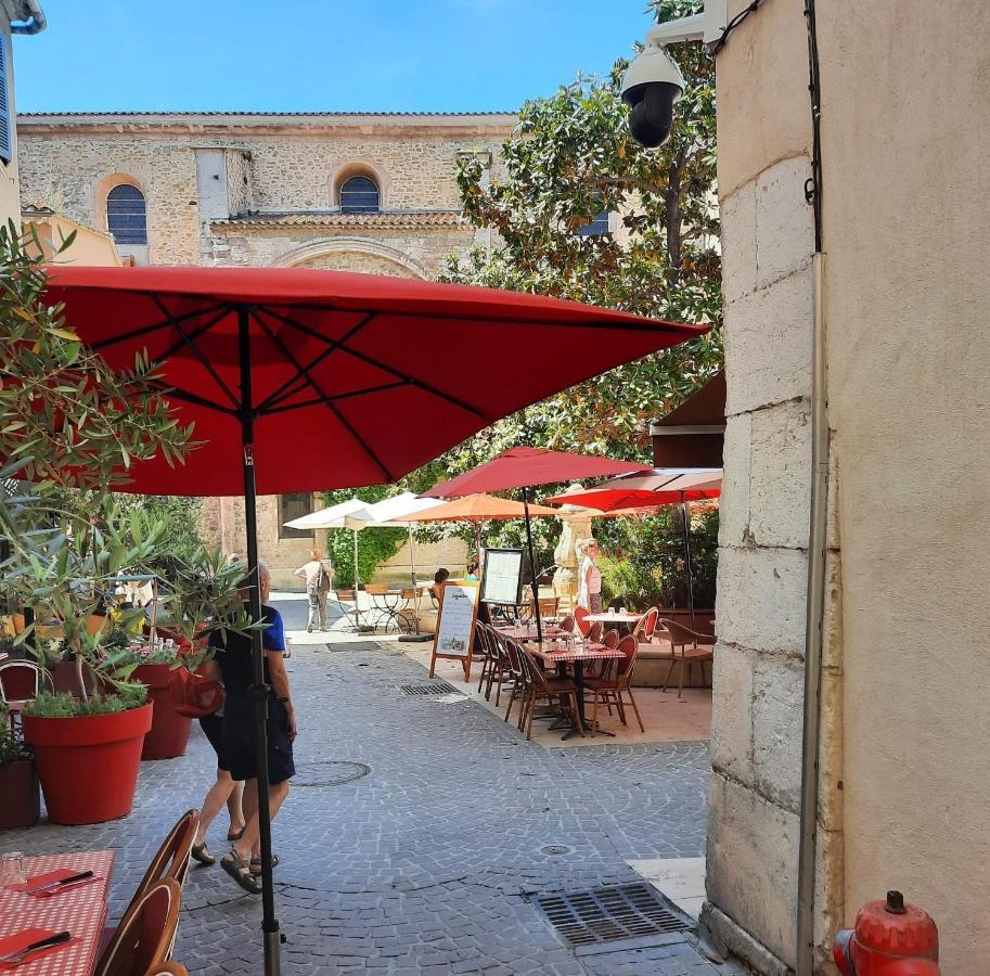 Renovated Fully Equipped Studio For 2 To 4 Pers Daire La Ciotat Dış mekan fotoğraf